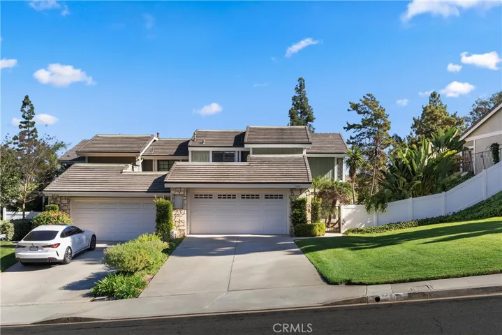 5810 E Mountain Loop, Anaheim Hills, California 92807