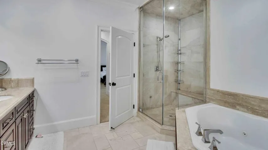 1929 Lyans Drive-37