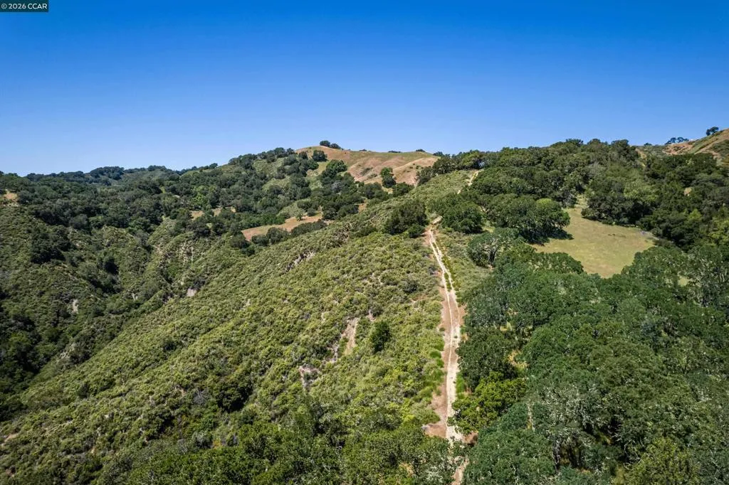 Trail to Briones