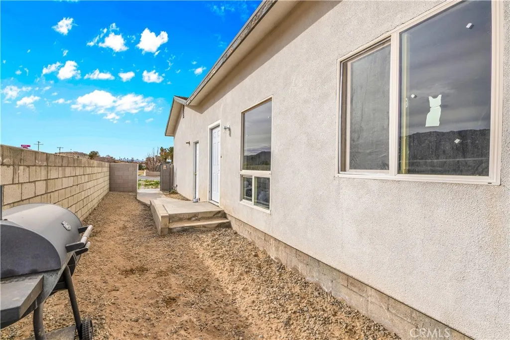 6453 Athol Avenue, 29 Palms, California 92277 home-pic-56
