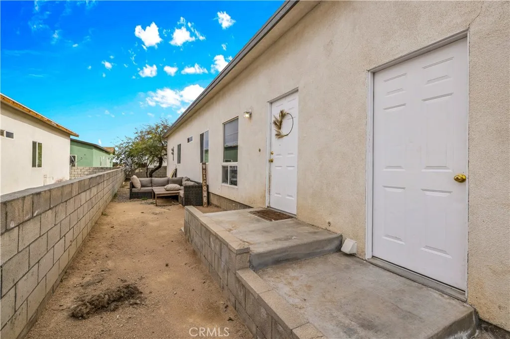 6453 Athol Avenue, 29 Palms, California 92277 home-pic-24