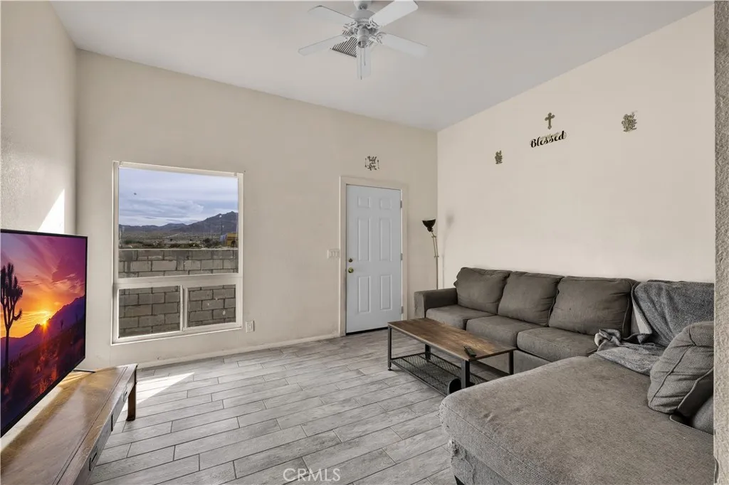 6453 Athol Avenue, 29 Palms, California 92277 home-pic-31