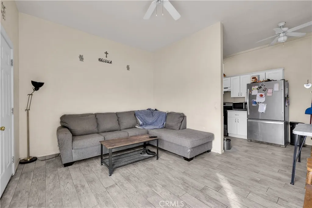 6453 Athol Avenue, 29 Palms, California 92277 home-pic-32