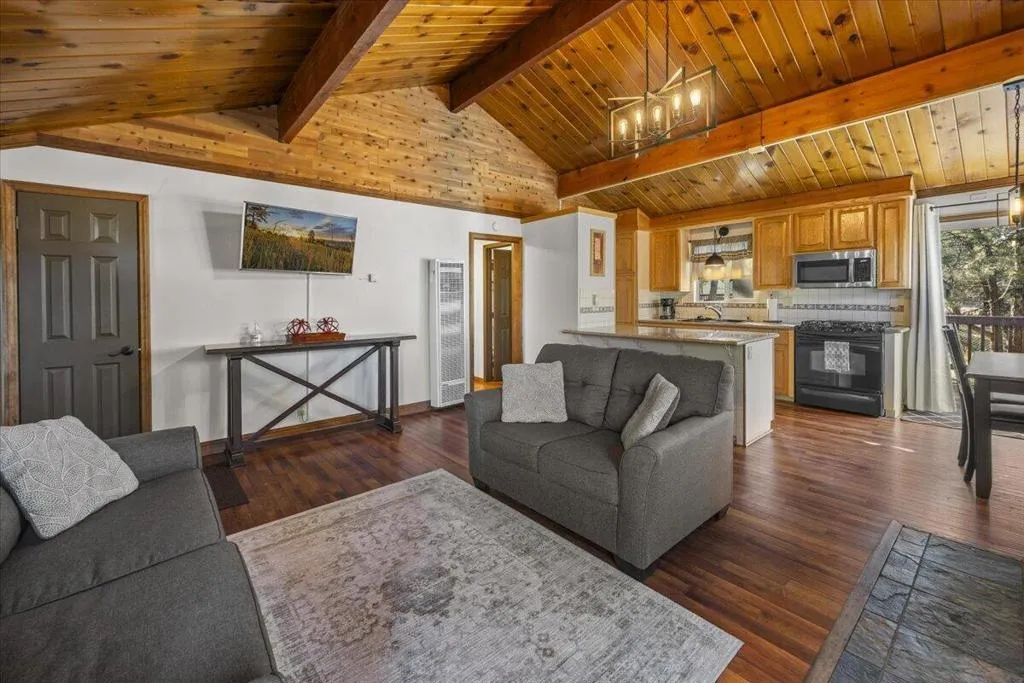 140 Highland Lane, Sugarloaf, California 92386 home-pic-6