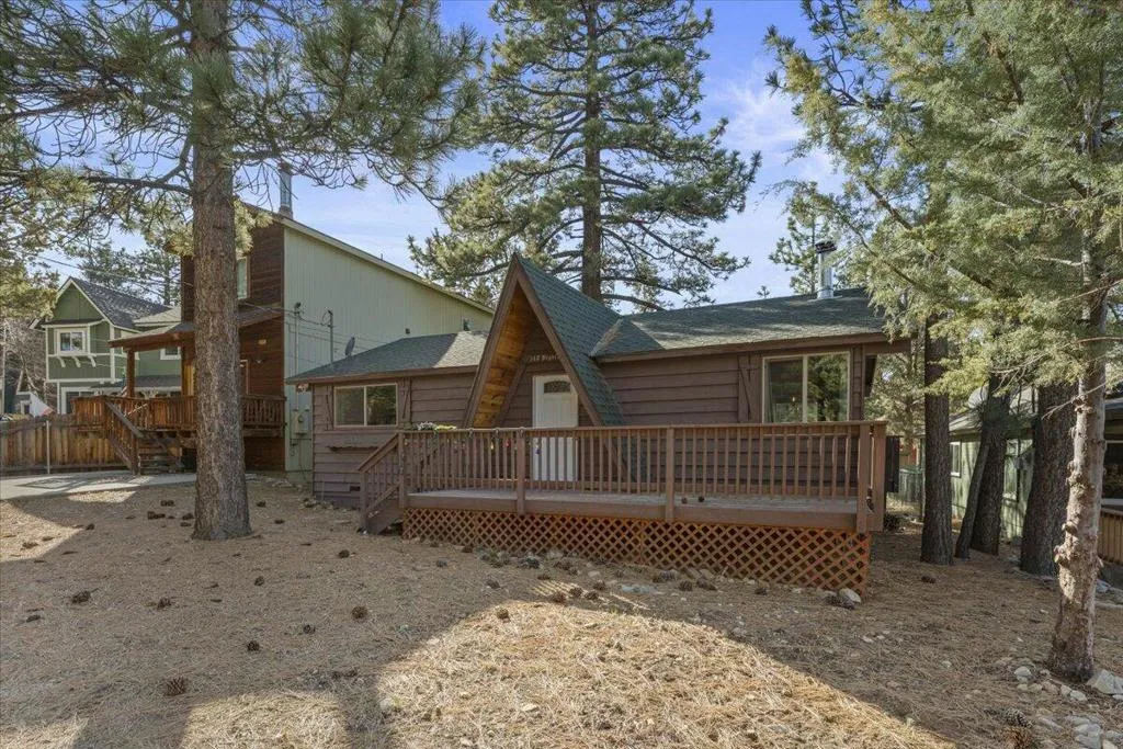 140 Highland Lane, Sugarloaf, California 92386 home-pic-3