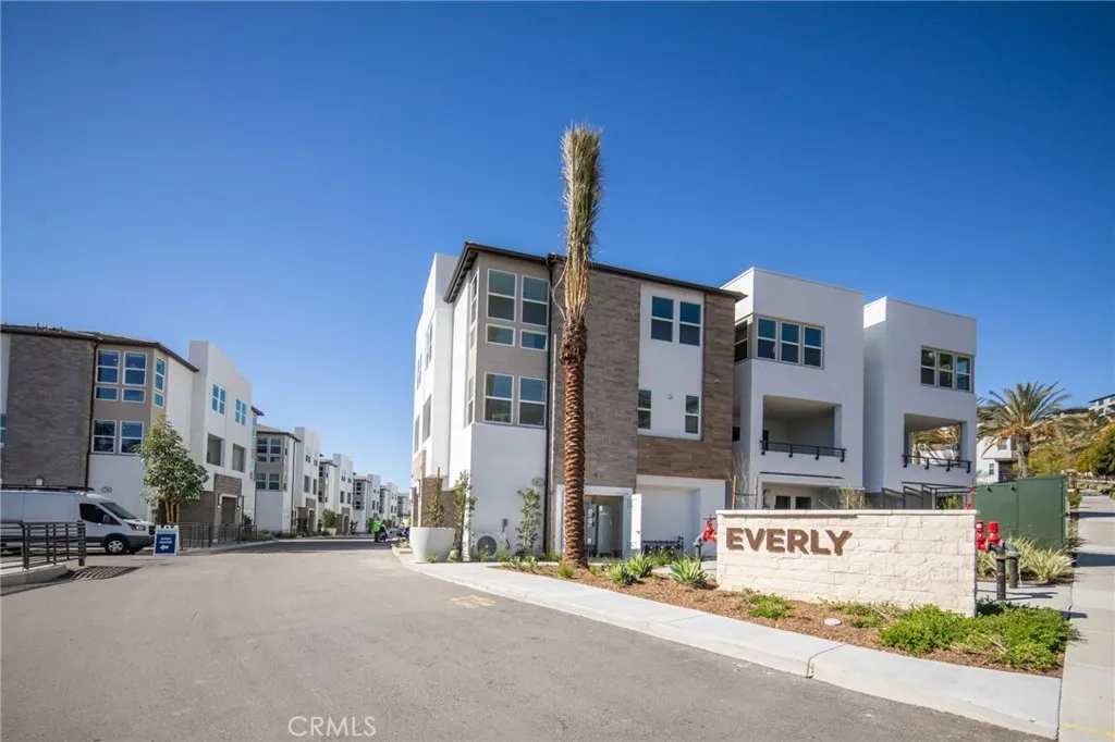2739 Everly Drive, San Diego, California 92108 home-pic-1