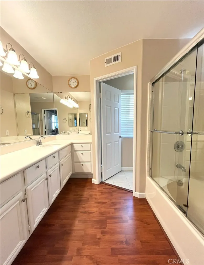 52 Danbury Lane, Irvine, California 92618 home-pic-14