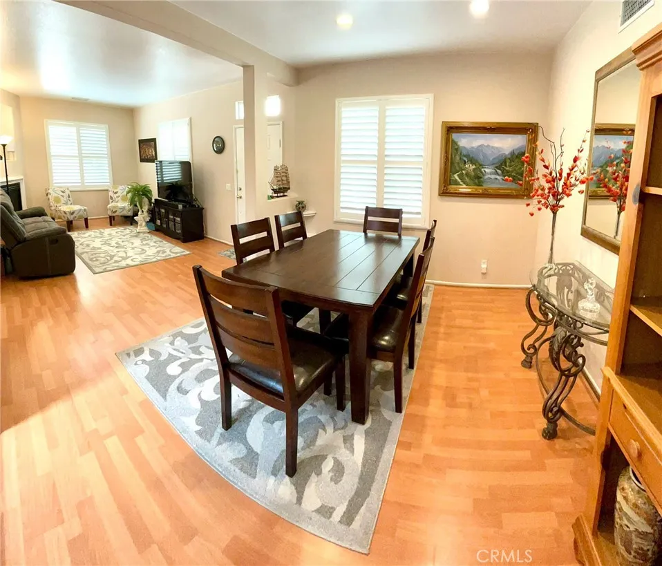 52 Danbury Lane, Irvine, California 92618 home-pic-4