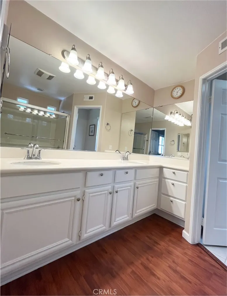 52 Danbury Lane, Irvine, California 92618 home-pic-15