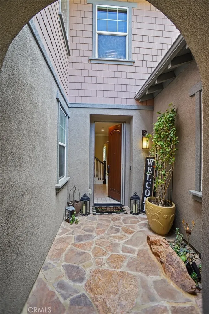 28115 Anvil Court, Valencia, California 91354 home-pic-4
