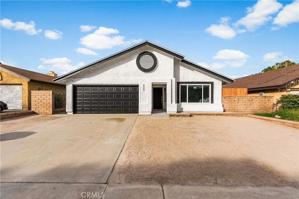 2553 Orchid Tree Drive, Palmdale, California 93550 home-pic-1