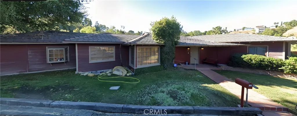 21333 Las Pilas, Woodland Hills, California 91364