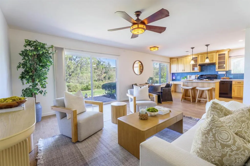 4382 Dowitcher Way, Oceanside, California 92057 home-pic-1
