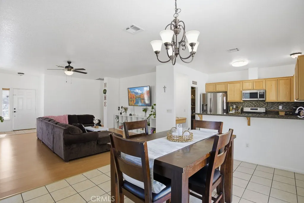 751 Pino Avenue, Lancaster, California 93535 home-pic-13