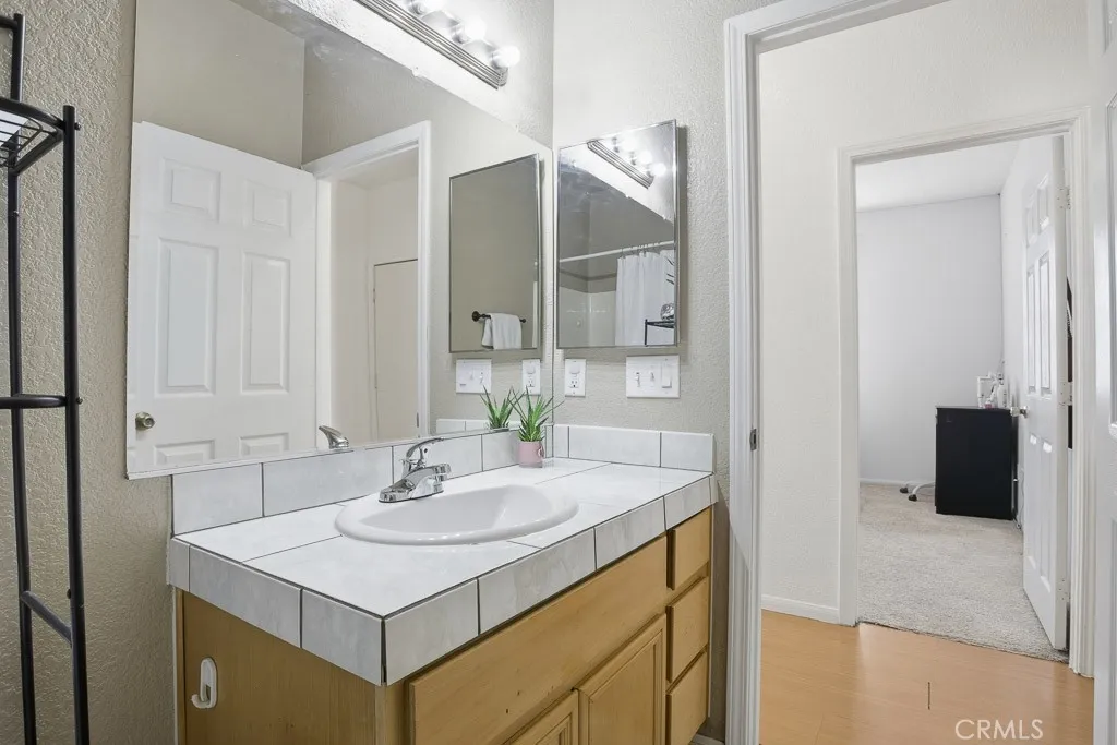 751 Pino Avenue, Lancaster, California 93535 home-pic-17