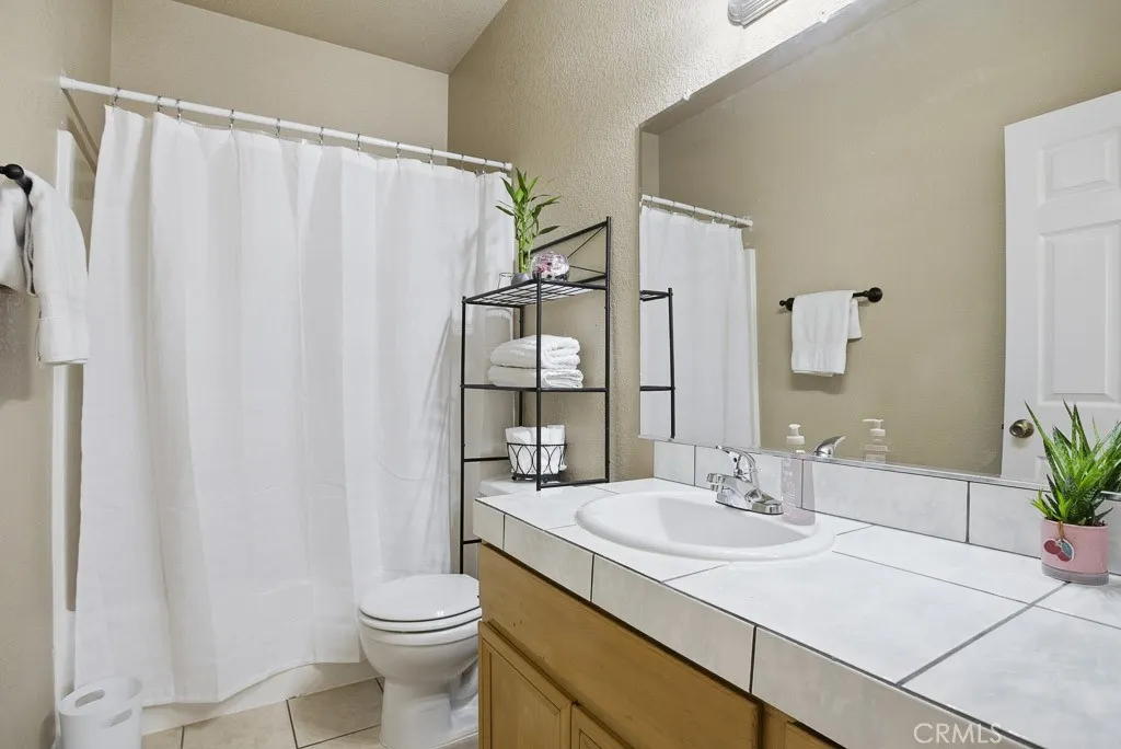 751 Pino Avenue, Lancaster, California 93535 home-pic-16
