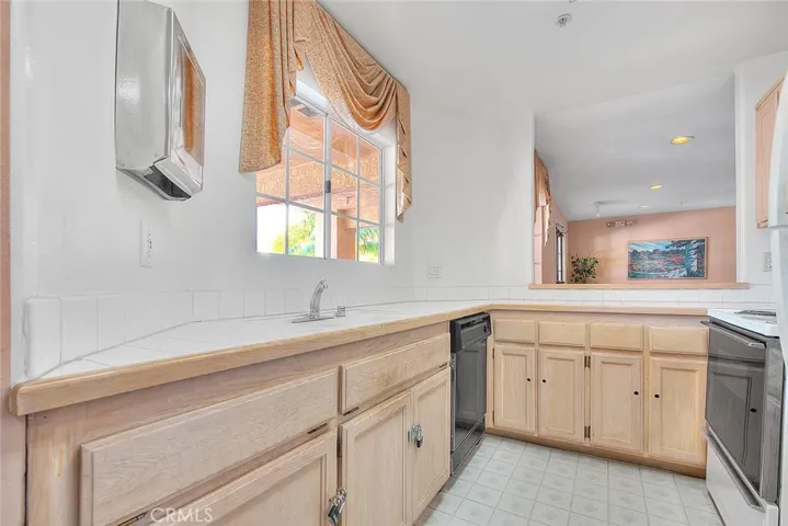 11410 Brookshire Avenue 113, Downey, California 90241