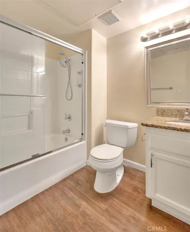 11410 Brookshire Avenue 113, Downey, California 90241