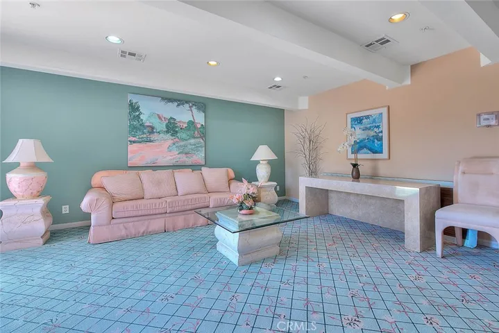 11410 Brookshire Avenue 113, Downey, California 90241