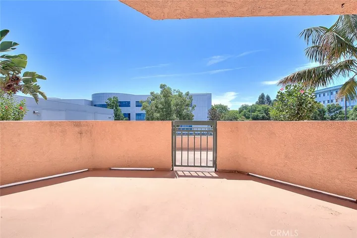 11410 Brookshire Avenue 113, Downey, California 90241
