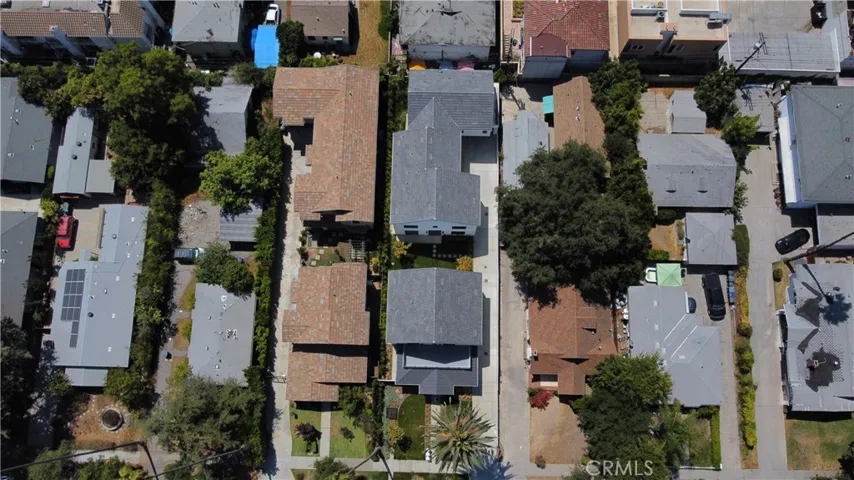 109 N Parkwood Avenue A, Pasadena, California 91107