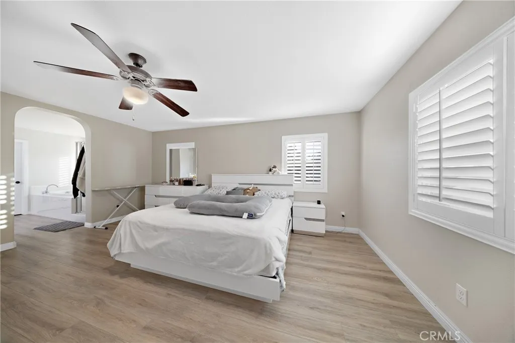 29851 Fox Creek, Menifee, California 92586 home-pic-11