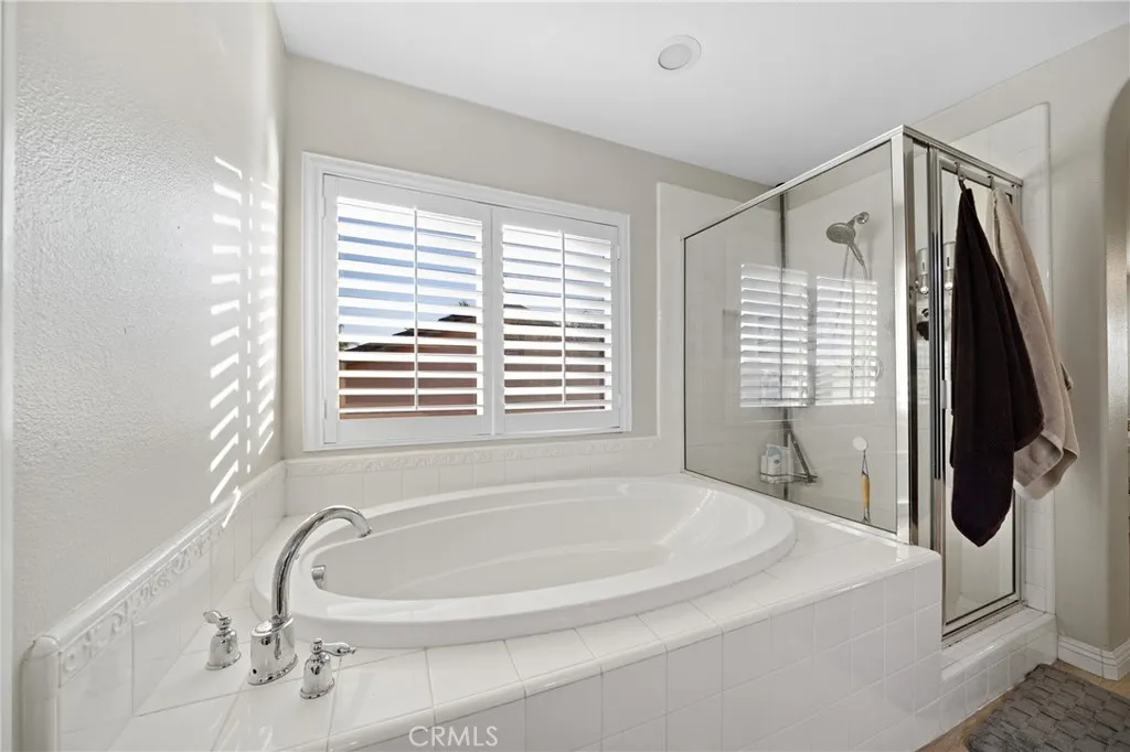 29851 Fox Creek, Menifee, California 92586 home-pic-13