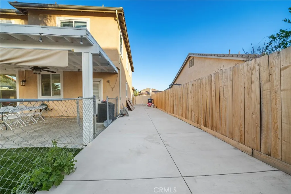 29851 Fox Creek, Menifee, California 92586 home-pic-22