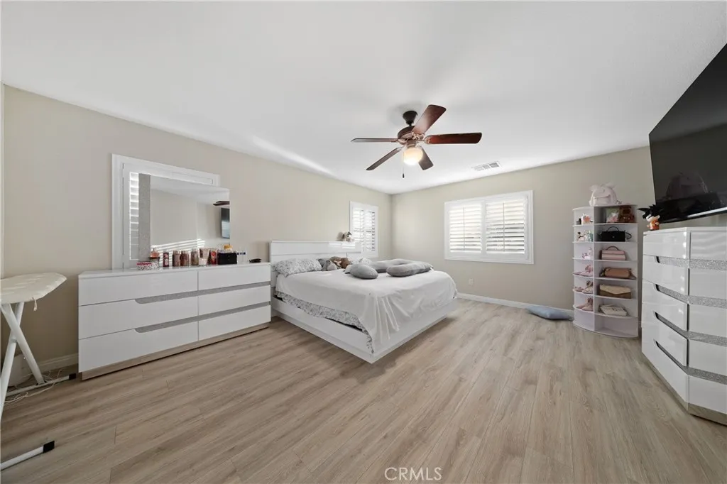 29851 Fox Creek, Menifee, California 92586 home-pic-10