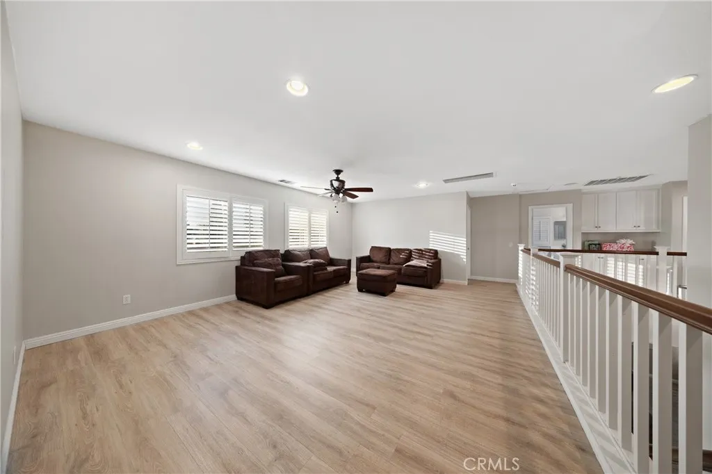 29851 Fox Creek, Menifee, California 92586 home-pic-8