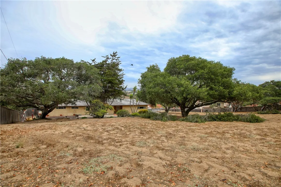 910 N 12th Street, Grover Beach, California 93433 home-pic-34