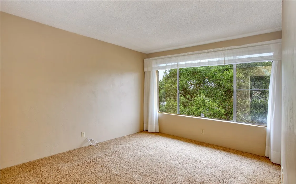 910 N 12th Street, Grover Beach, California 93433 home-pic-21