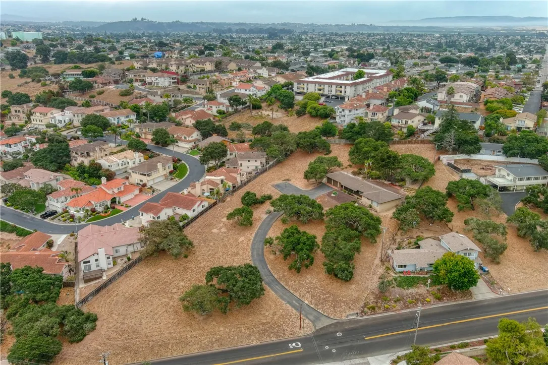 910 N 12th Street, Grover Beach, California 93433 home-pic-44