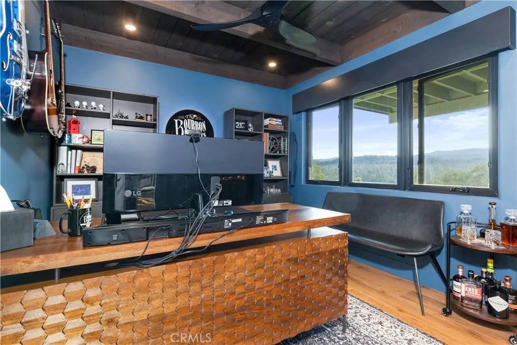 8214 Bass Point Road, Lake Nacimiento, California 93426 home-pic-35