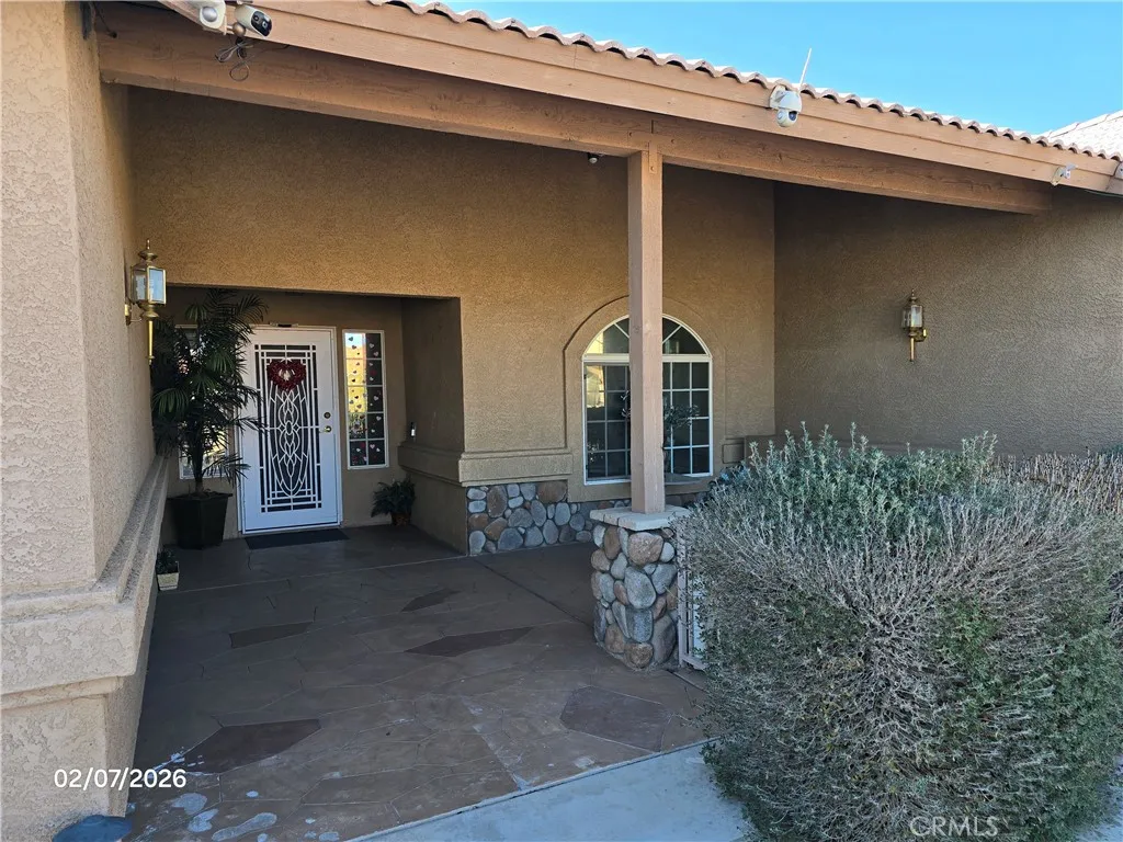 12720 Yorkshire, Apple Valley, California 92308 home-pic-4
