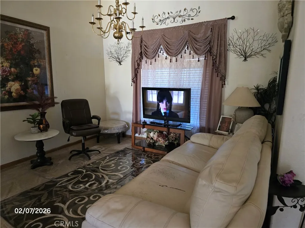 12720 Yorkshire, Apple Valley, California 92308 home-pic-8