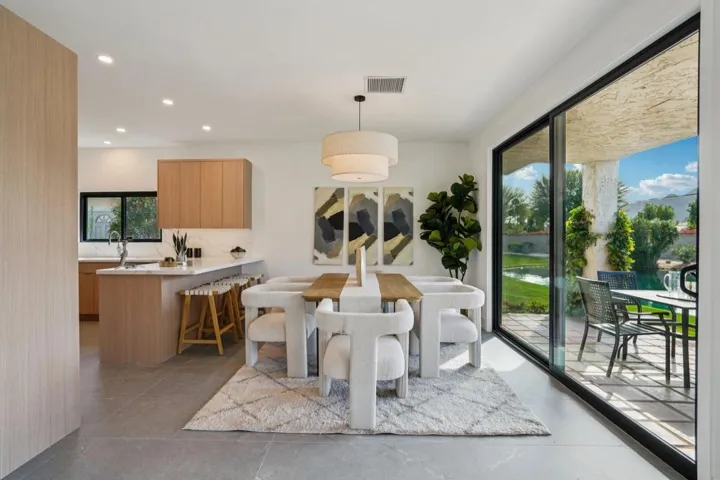13-web-or-mls-Lago Dr-L0702-013