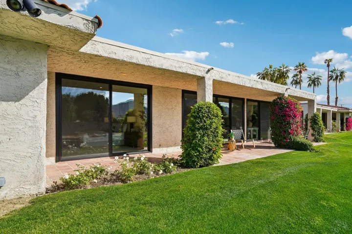 52-web-or-mls-Lago Dr-L0702-052