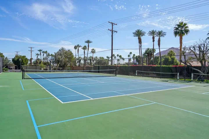 62-web-or-mls-Lago Dr-0702-901