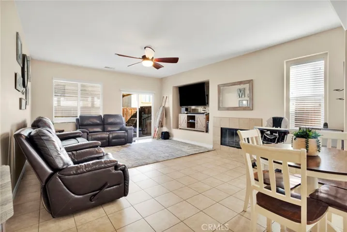 13252 Placentia, Hesperia, California 92344