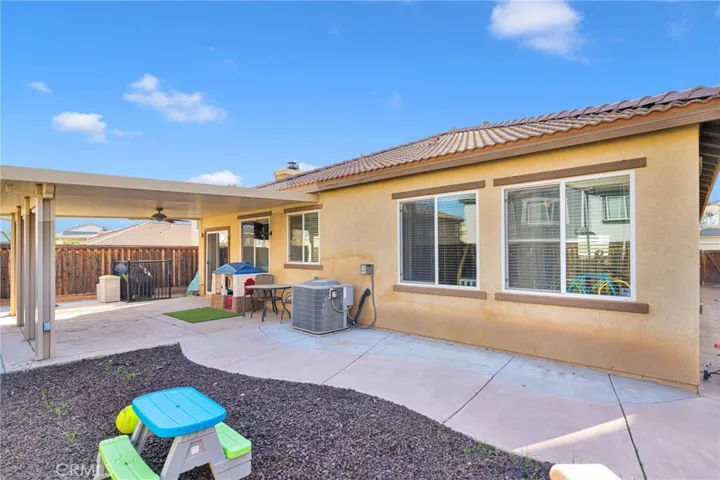 13252 Placentia, Hesperia, California 92344