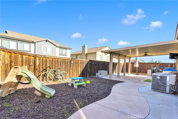 13252 Placentia, Hesperia, California 92344