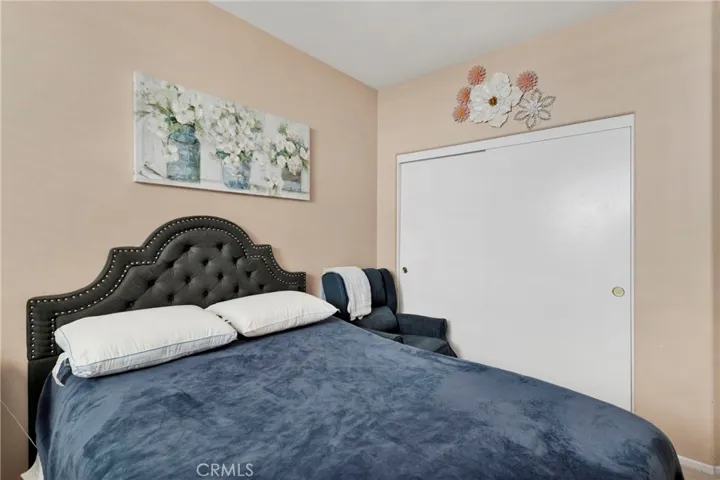 13252 Placentia, Hesperia, California 92344