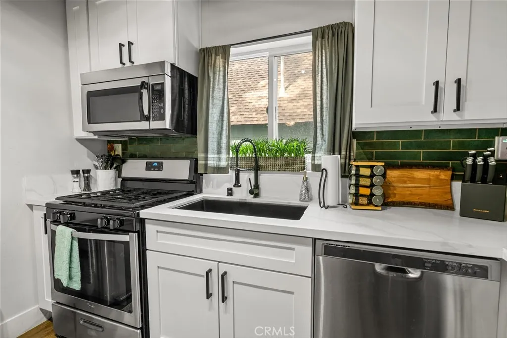 688 Main, Big Bear Lake, California 92315 home-pic-11
