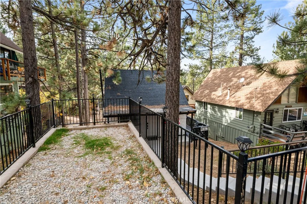 688 Main, Big Bear Lake, California 92315 home-pic-21