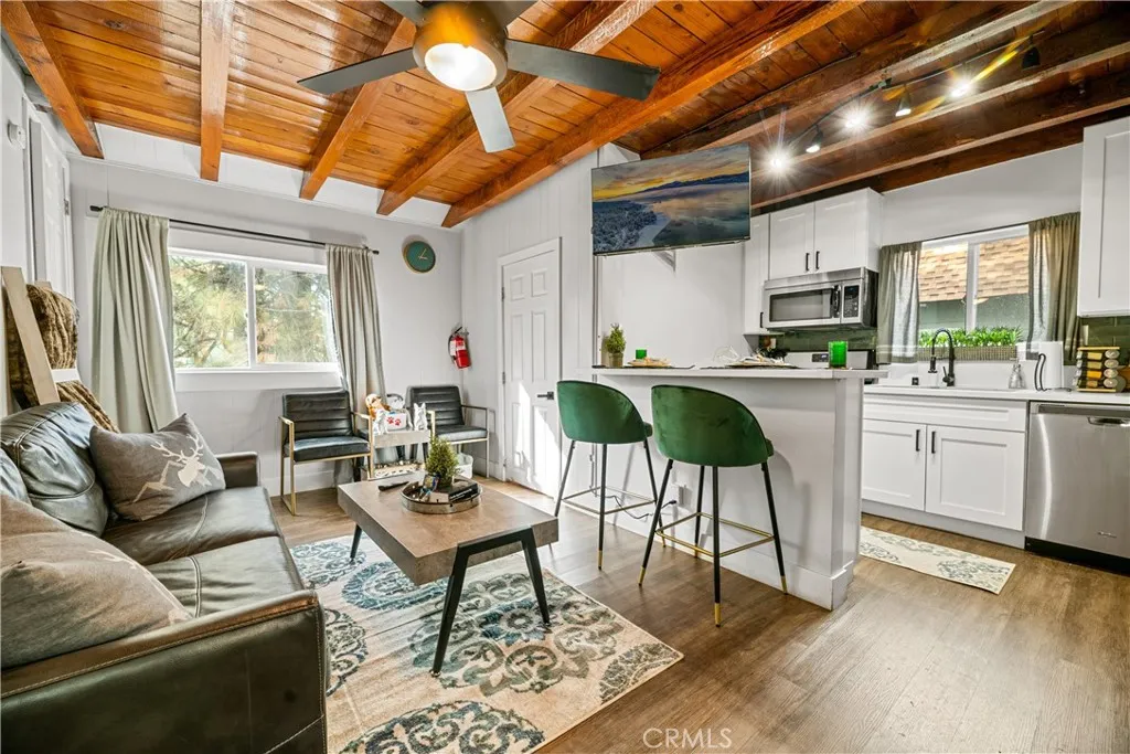 688 Main, Big Bear Lake, California 92315 home-pic-6