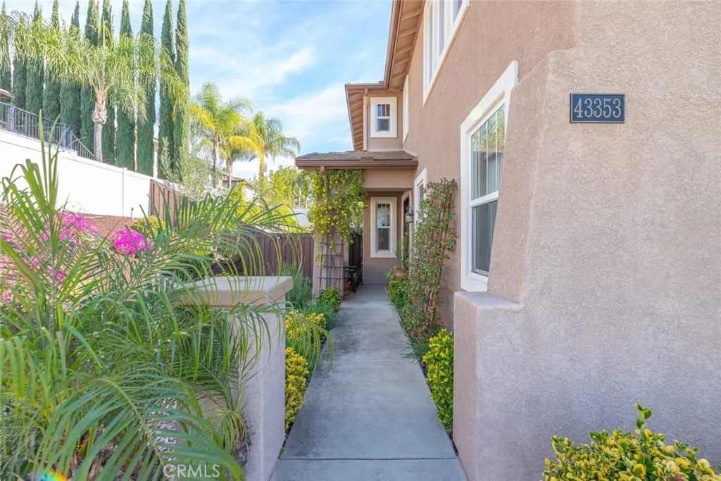 43353 Dodaro, Temecula, California 92592 home-pic-8