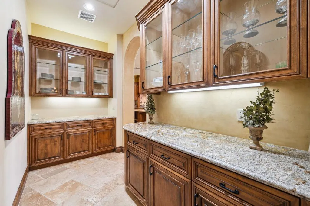 4 Terra Vista Court, Rancho Mirage, California 92270 home-pic-46