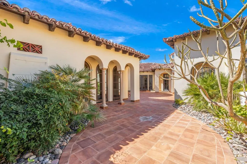 4 Terra Vista Court, Rancho Mirage, California 92270 home-pic-87