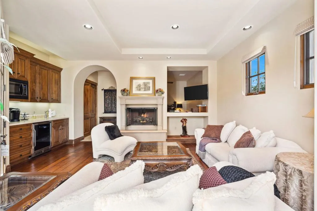4 Terra Vista Court, Rancho Mirage, California 92270 home-pic-75